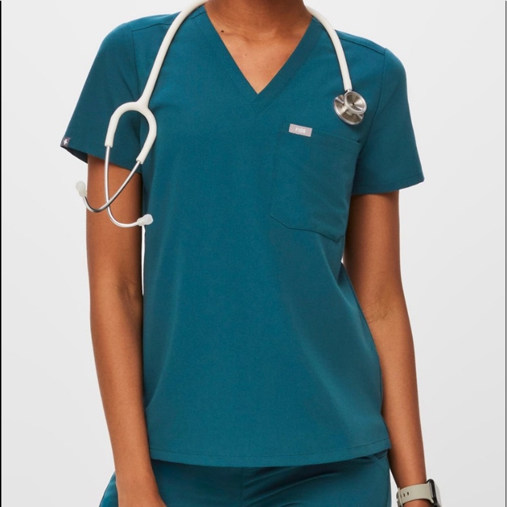 Work once figs scrub top